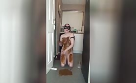Scat Smearing Porn: Amateur Solo Milf's Intimate Poo Play